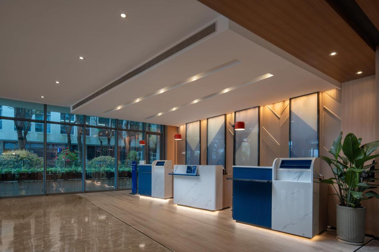 Holiday Inn Express Shanghai Pujiang By Ihg Екстер'єр фото