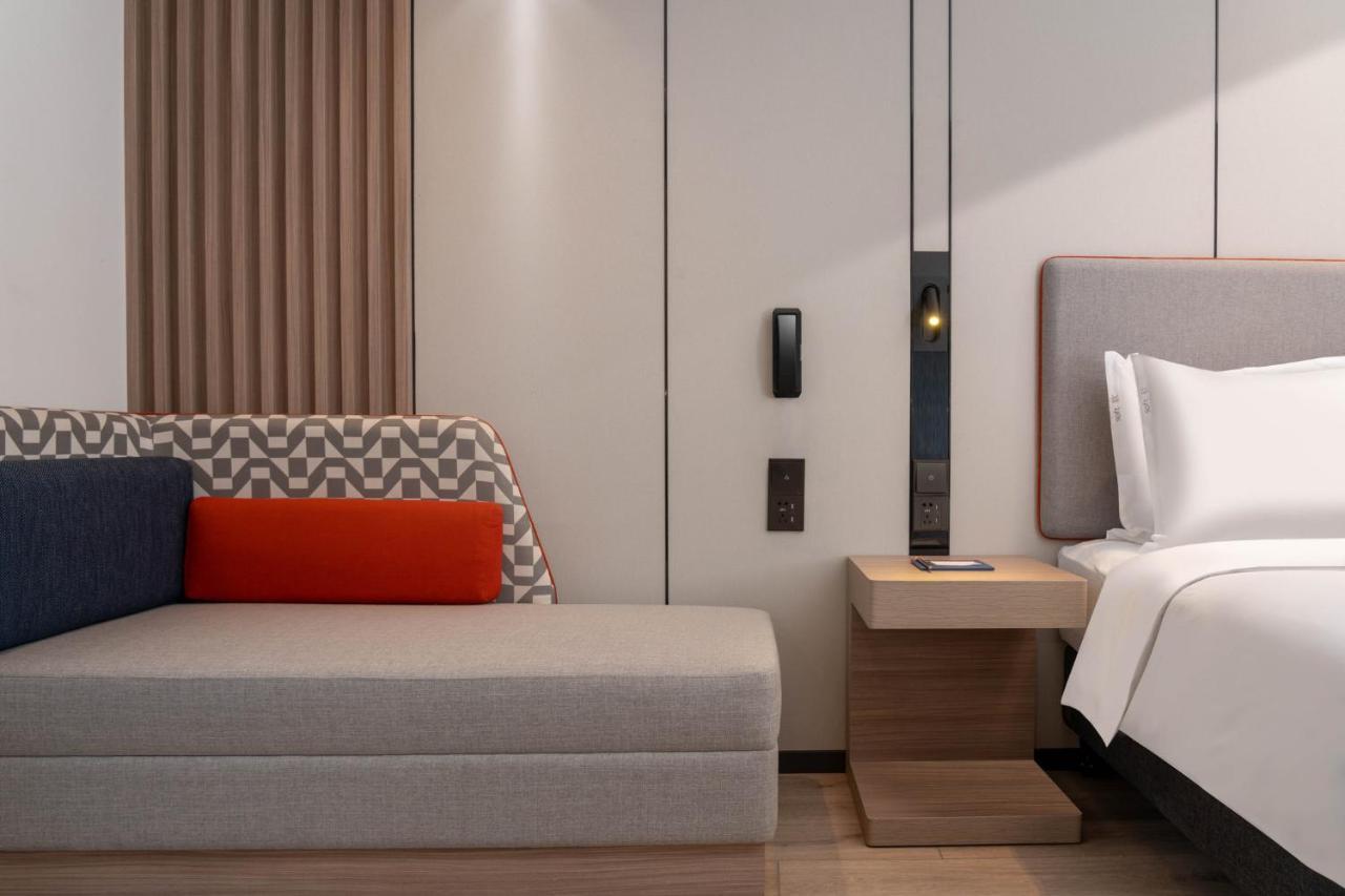 Holiday Inn Express Shanghai Pujiang By Ihg Екстер'єр фото