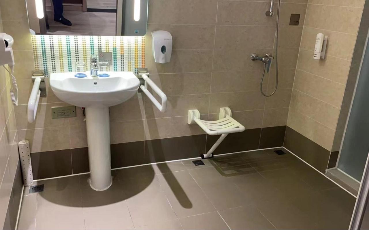 Holiday Inn Express Shanghai Pujiang By Ihg Екстер'єр фото