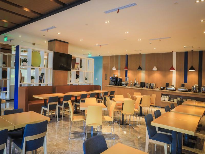 Holiday Inn Express Shanghai Pujiang By Ihg Екстер'єр фото