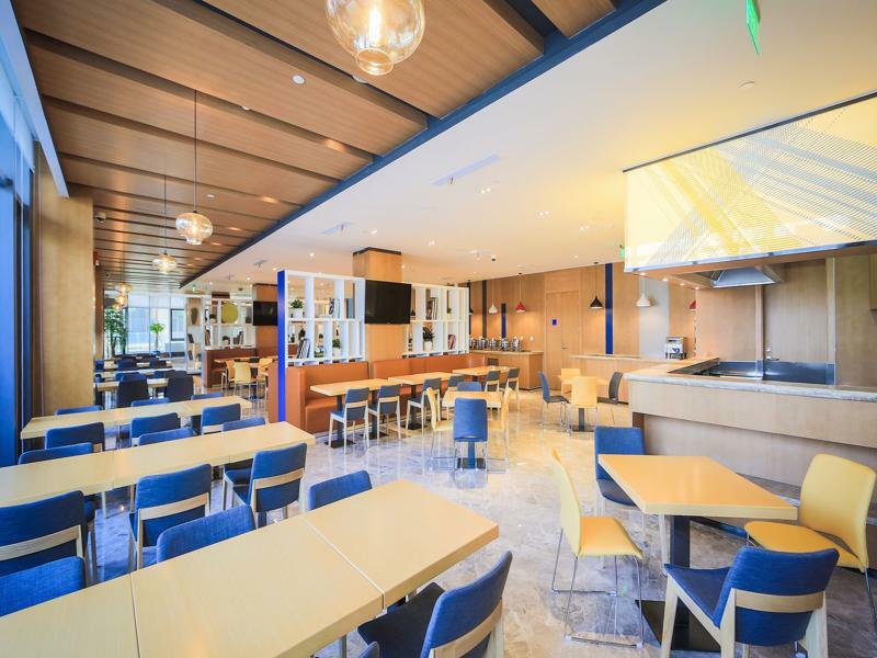 Holiday Inn Express Shanghai Pujiang By Ihg Екстер'єр фото